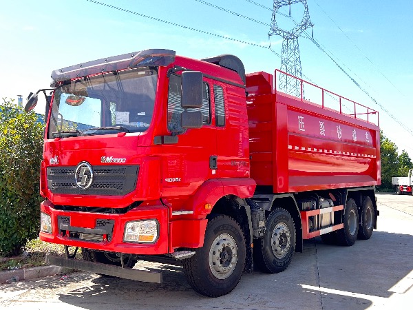 8x4陜汽德龍400馬力油田專用壓裂砂罐車｜25立方壓裂砂罐車